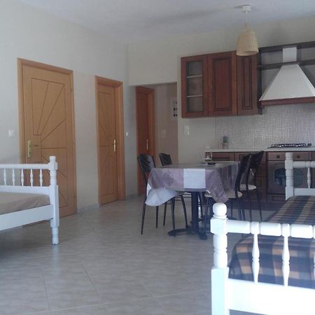 Avantis Apartments Perivolia  객실 사진